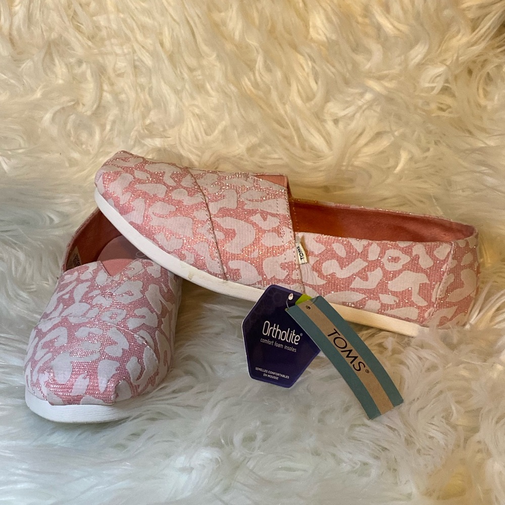 Tom’s Alpargata glitter cheetah print slip on